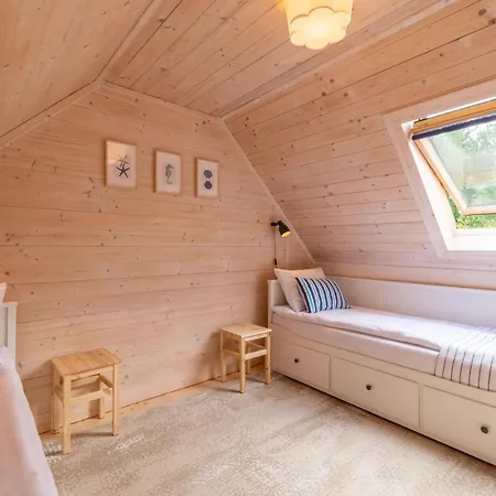 Pod Sosnami - Maly Dom Semesterbostad
